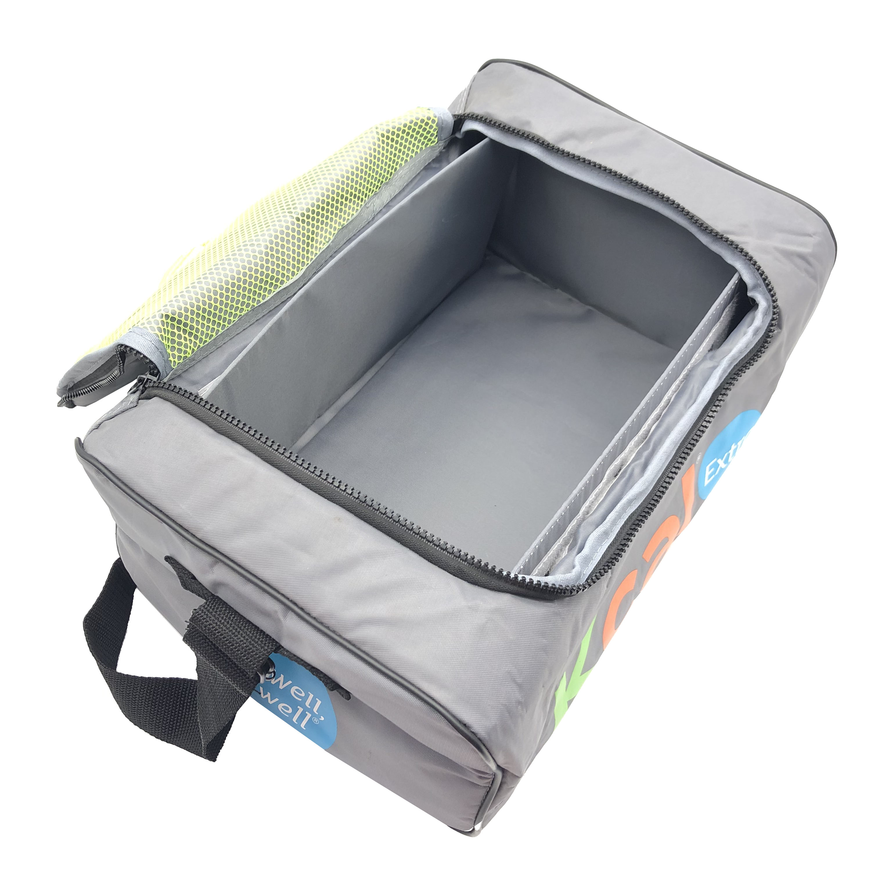 Insulated bags easily keep food at just the right temperatur