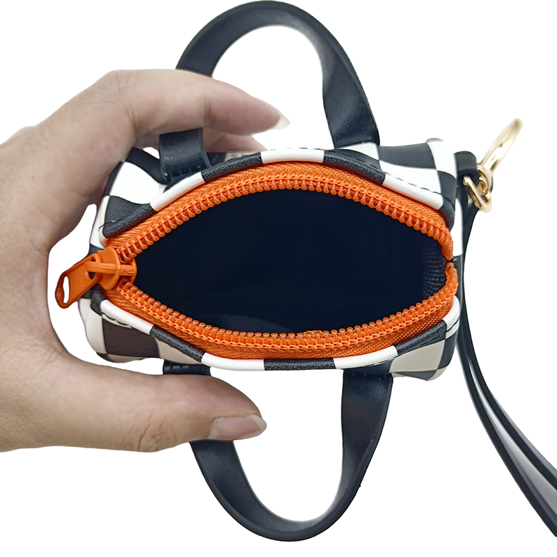 lipstick pouch